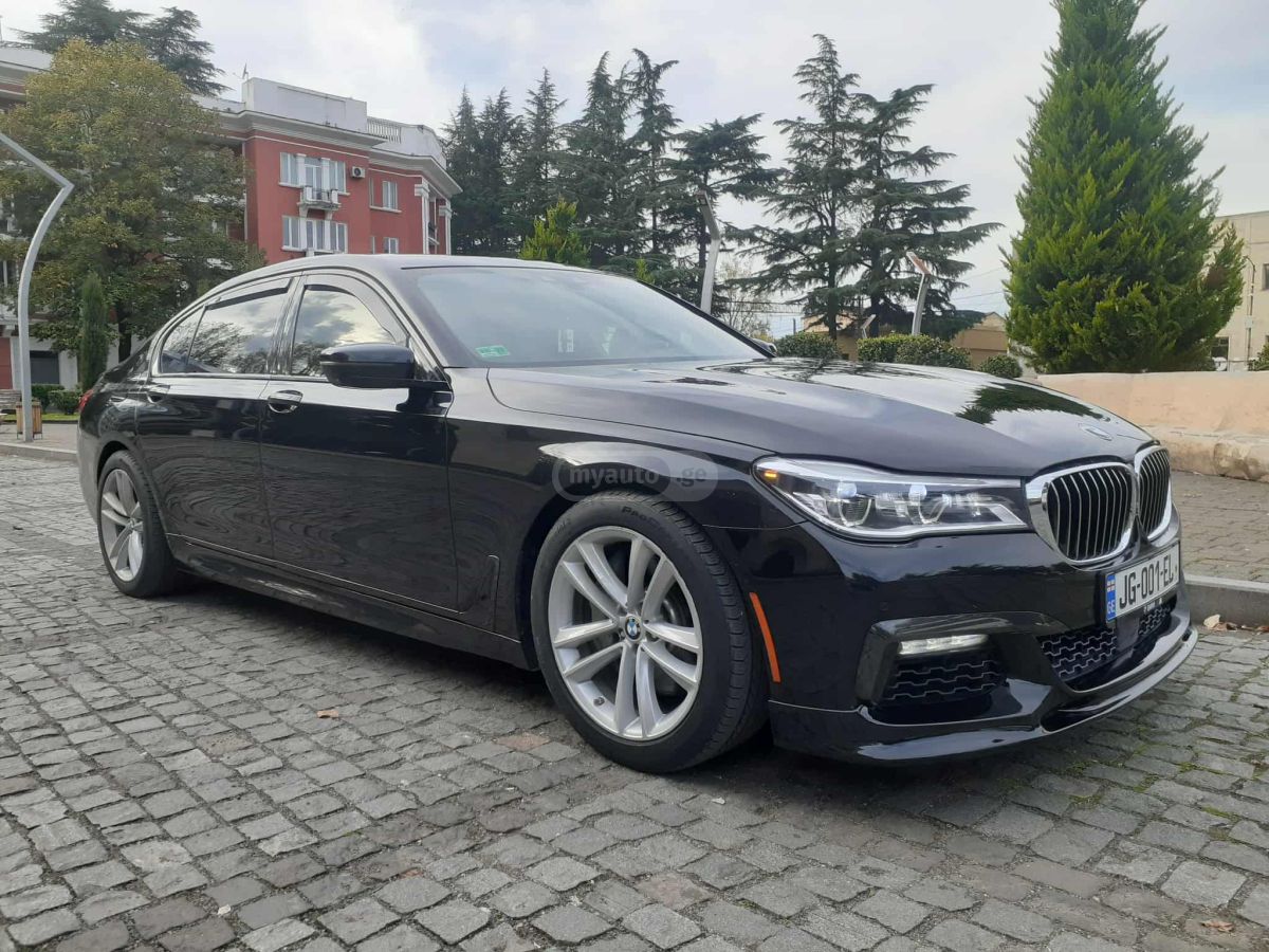 BMW 750 2016 — photo 2