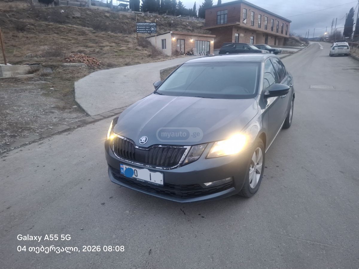 Skoda Octavia 2017 — photo 2