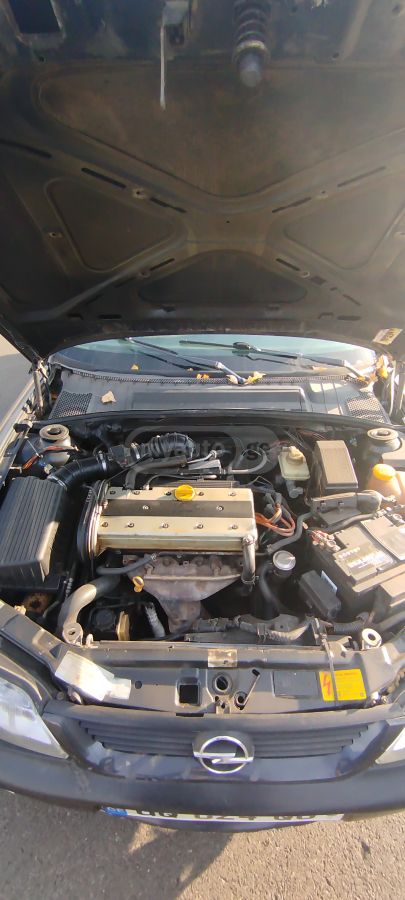 Opel Vectra 1997 — photo 2
