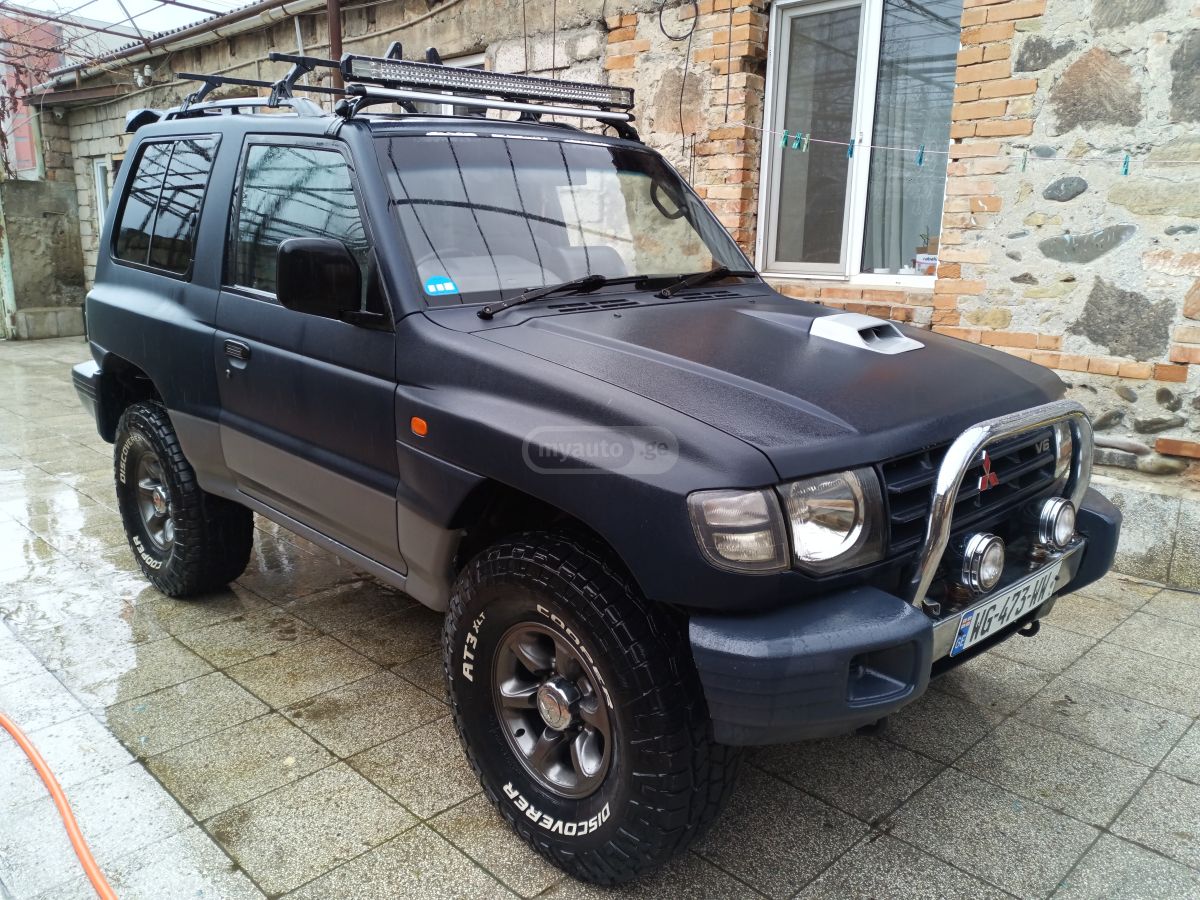 Mitsubishi Pajero 1998 — photo 2