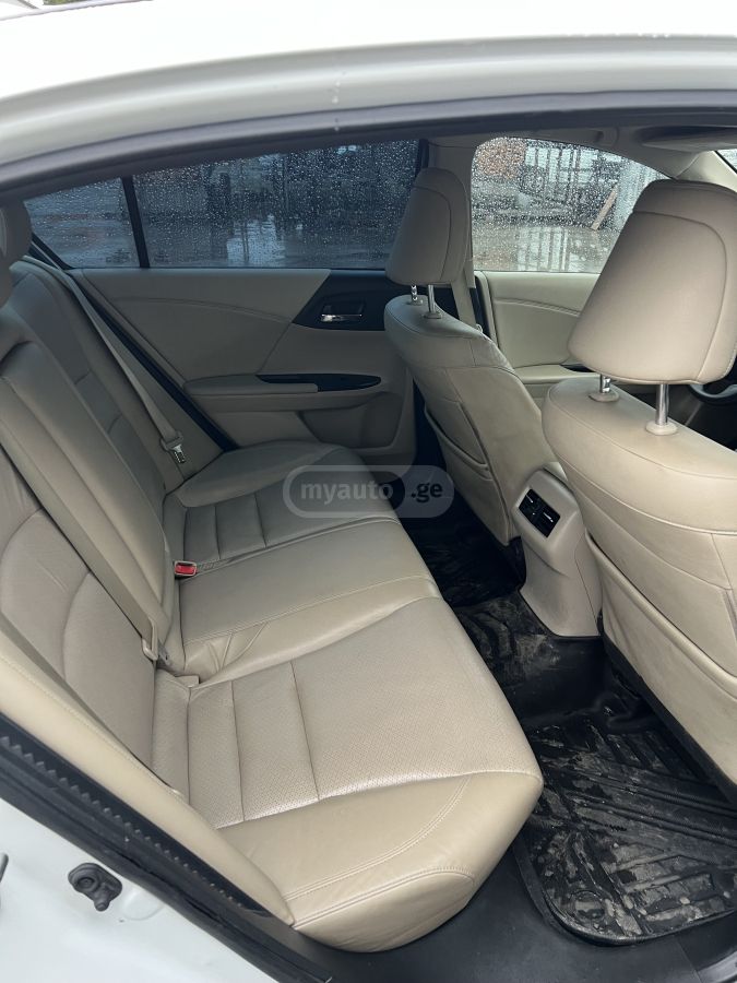 Honda Accord 2015 — photo 2