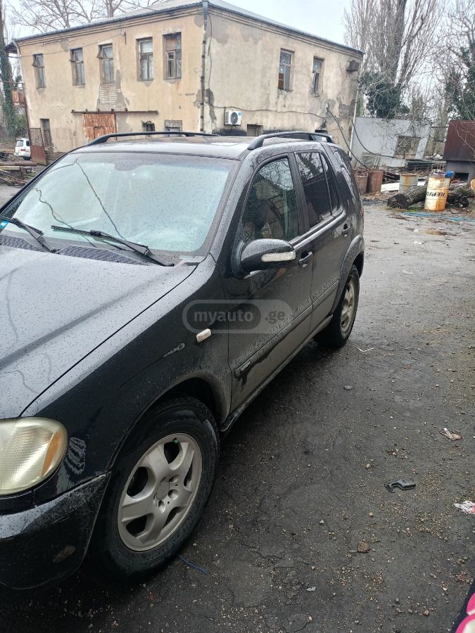 Mercedes-Benz ML 320 2000 — photo 2