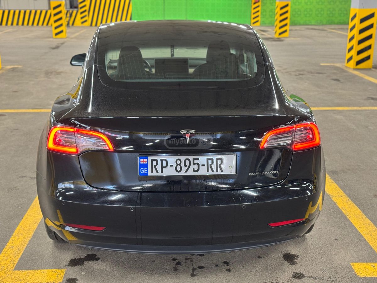 Tesla Model 3 2018 — photo 2