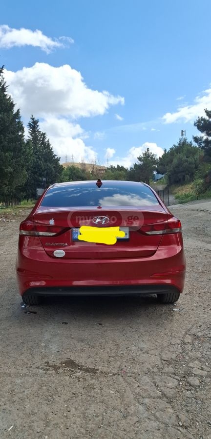 Hyundai Elantra 2017 — photo 2