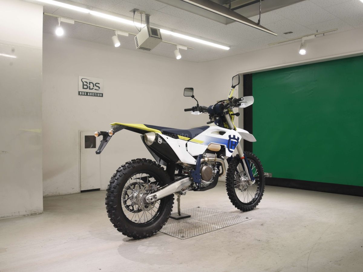 Husqvarna FE 250 2024 — photo 2