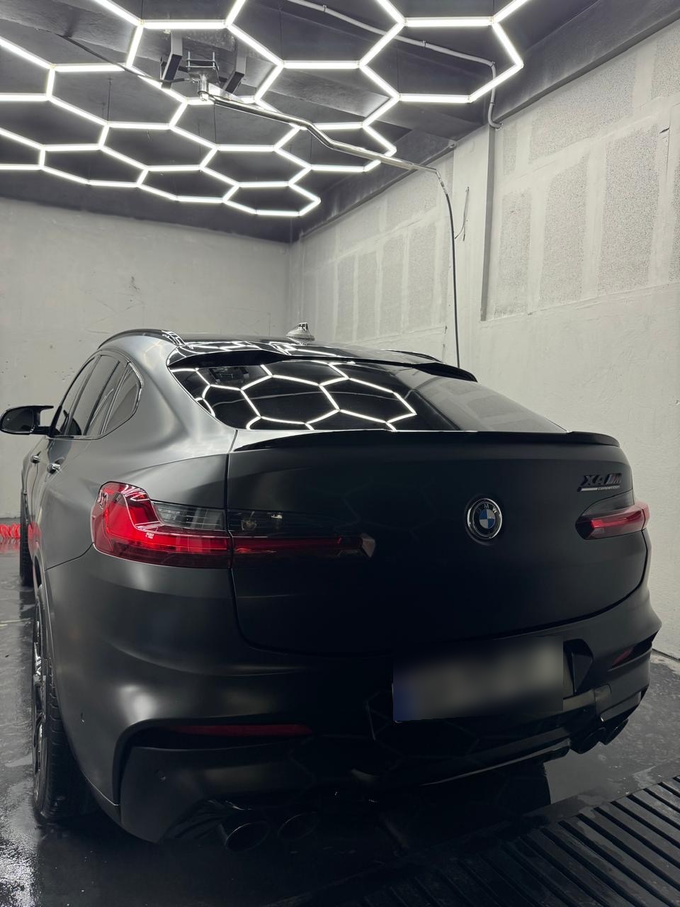 BMW X4 2019 — photo 2
