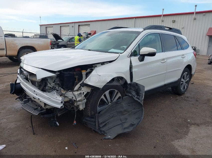 Subaru Outback 2017 — photo 2