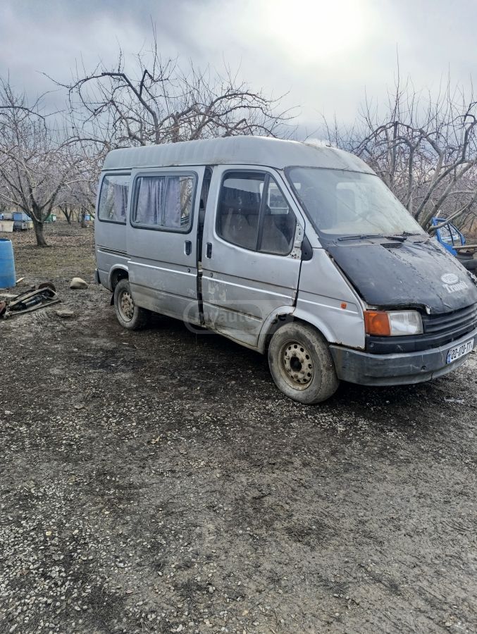 Ford Transit 1994 — photo 2