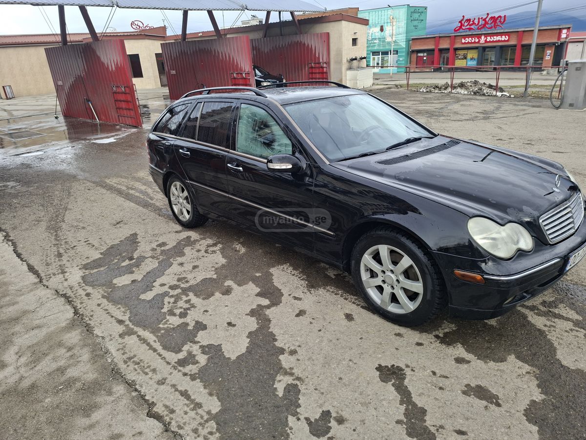 Mercedes-Benz C 320 2002 — photo 2