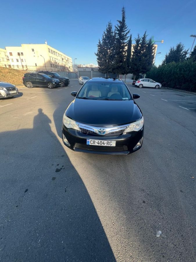 Toyota Camry 2012 — photo 2