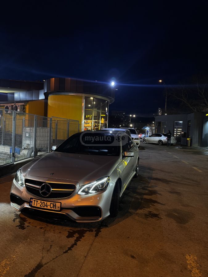 Mercedes-Benz E 350 2014 — photo 2