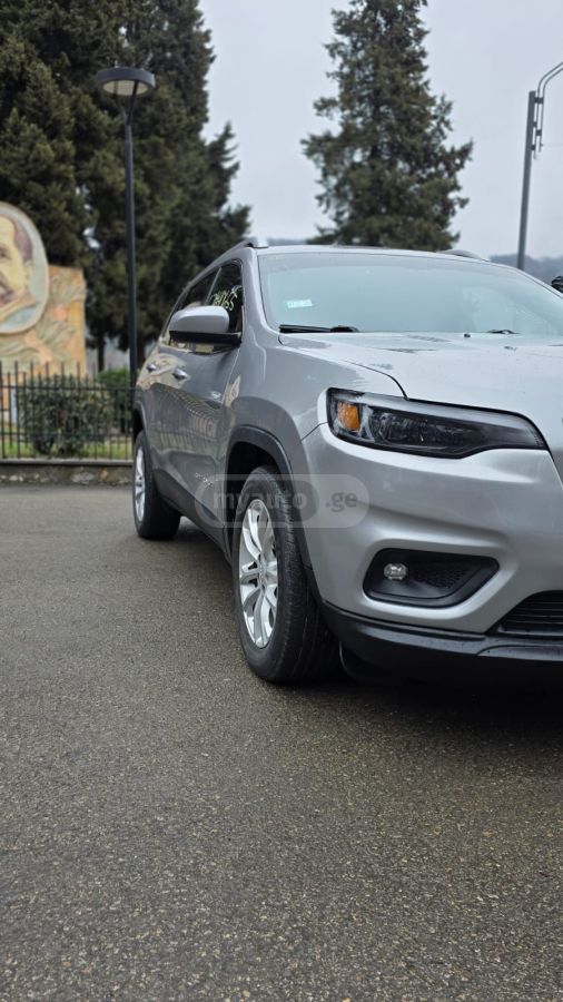 Jeep Cherokee 2019 — photo 2