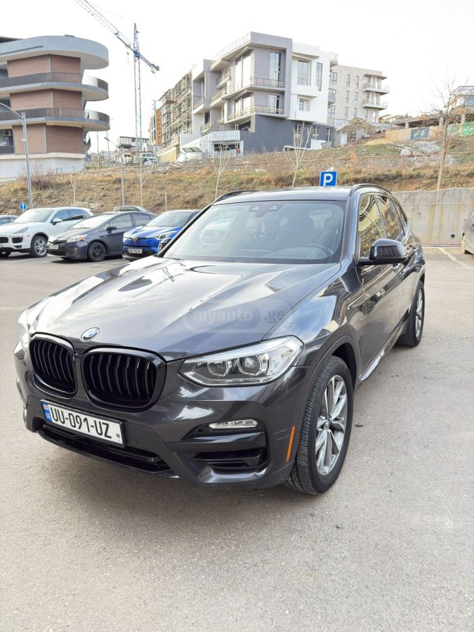 BMW X3 2019 — photo 2