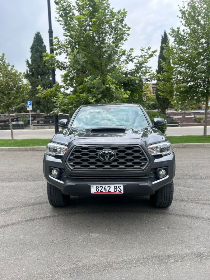Toyota Tacoma 2022 — photo 2