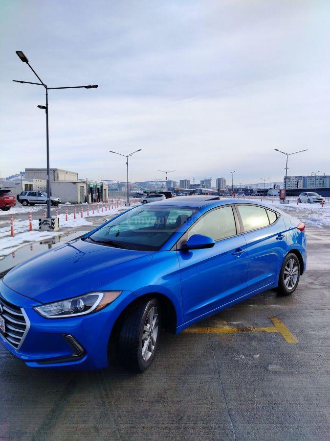 Hyundai Elantra 2017 — photo 2