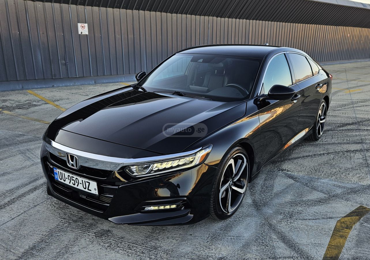 Honda Accord 2018 — photo 2