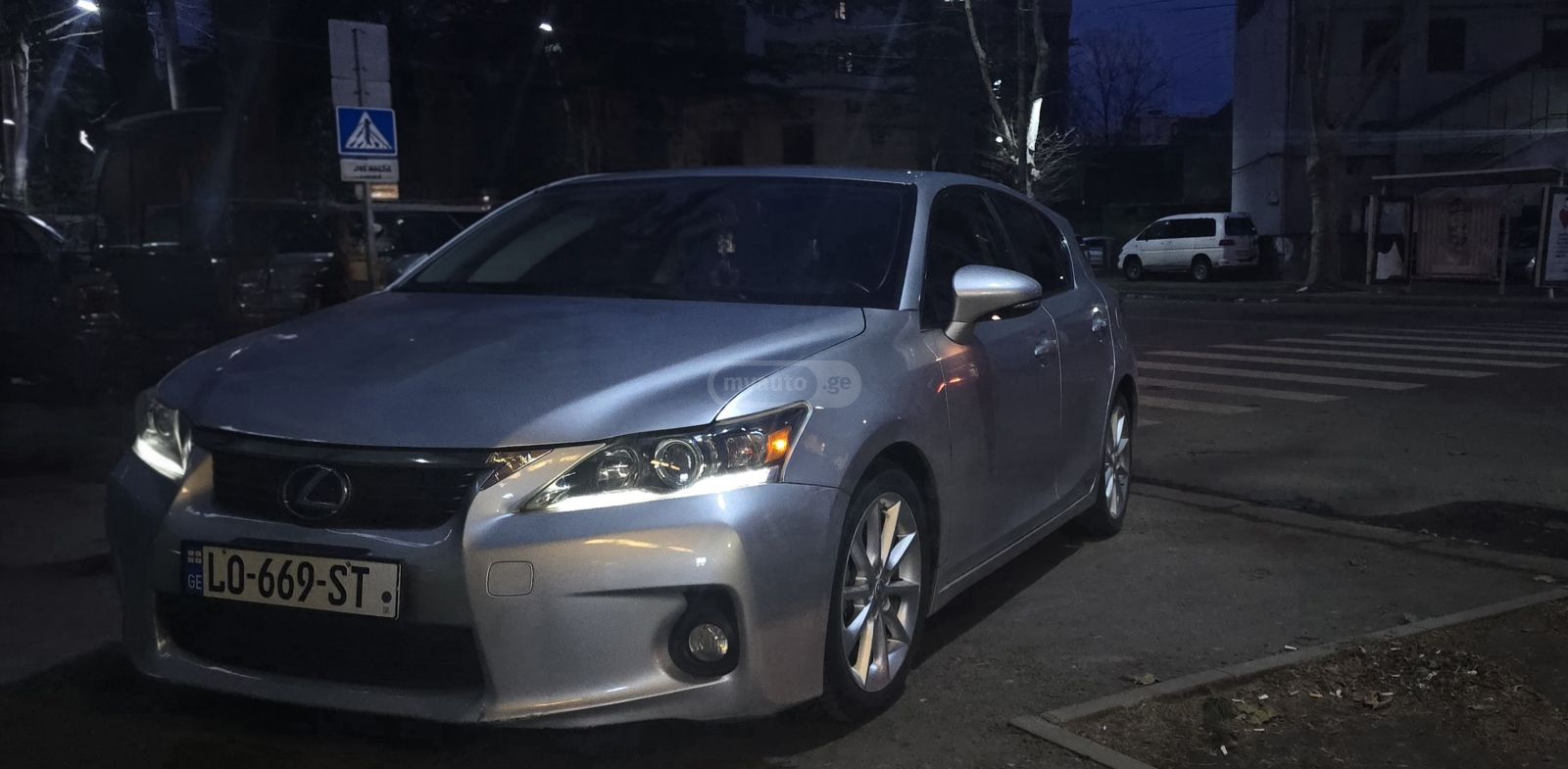 Lexus CT 200 h