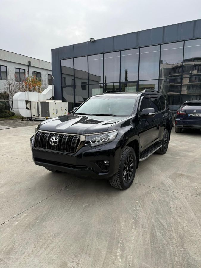 Toyota Land Cruiser Prado 2022 — photo 2