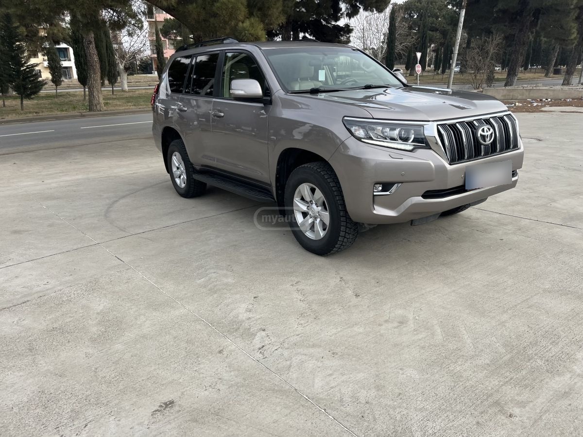 Toyota Land Cruiser Prado 2018 — photo 2