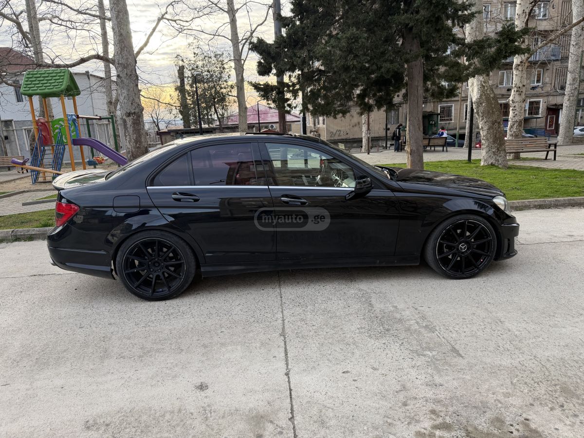Mercedes-Benz C 250 2013 — photo 2