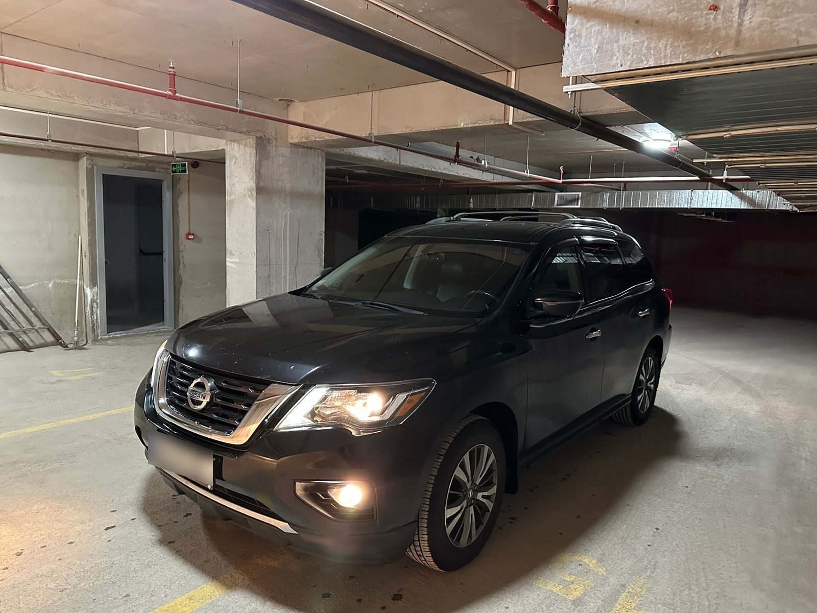 Nissan Pathfinder 2017 — photo 2