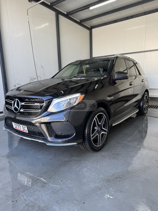 Mercedes-Benz GLE 43 AMG 2017 — photo 2