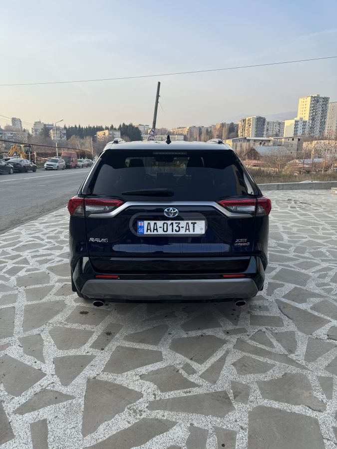 Toyota RAV 4 2020 — photo 2