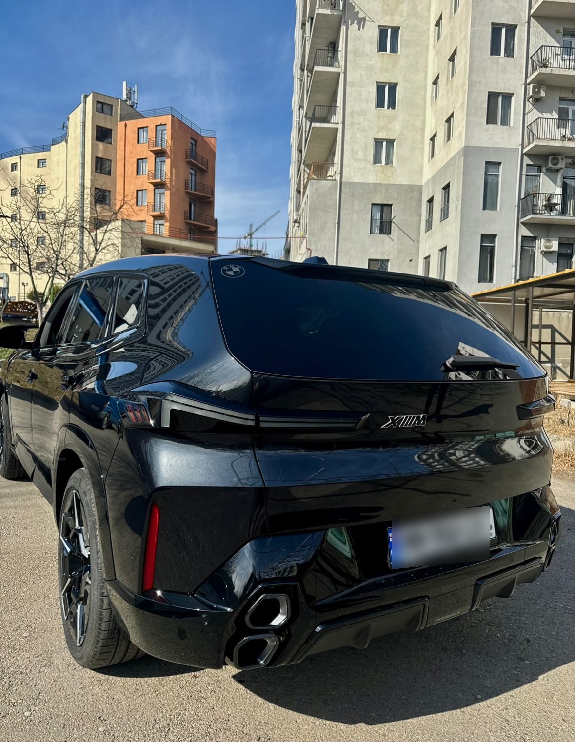 BMW XM 2023 — photo 2