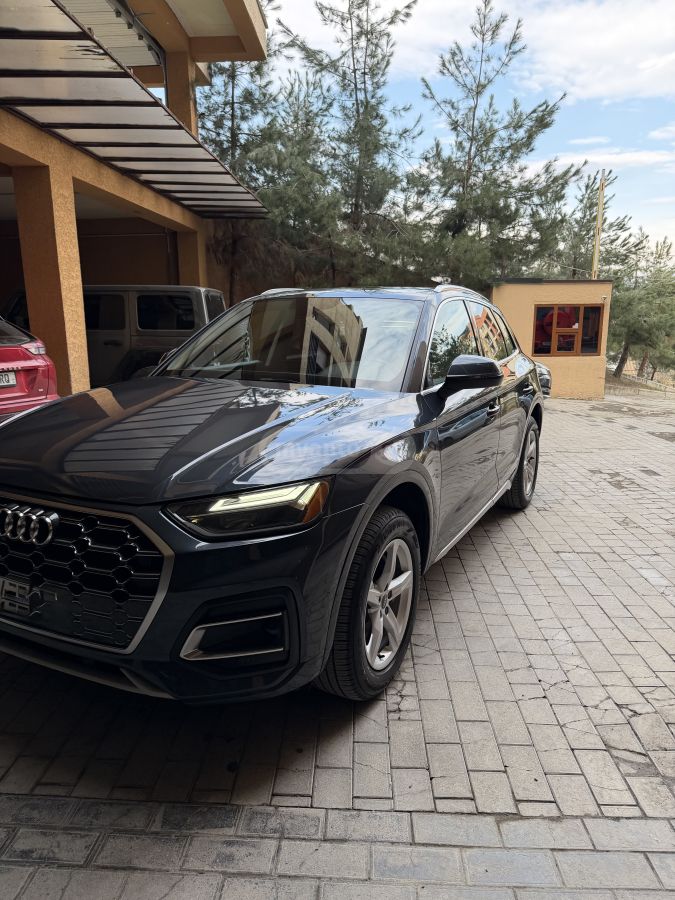 Audi Q5 2021 — photo 2