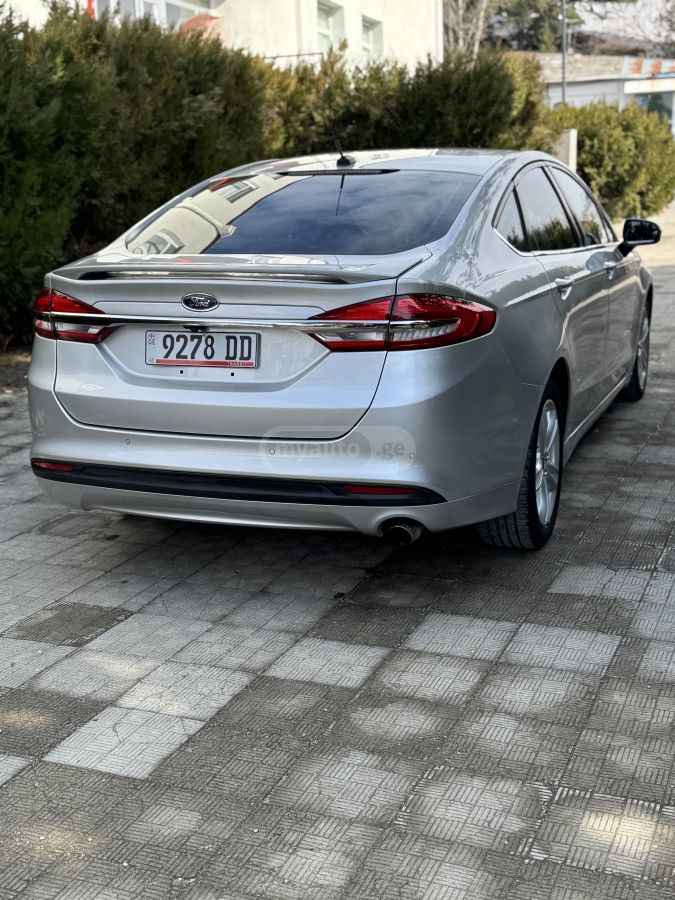 Ford Fusion 2017 — photo 2