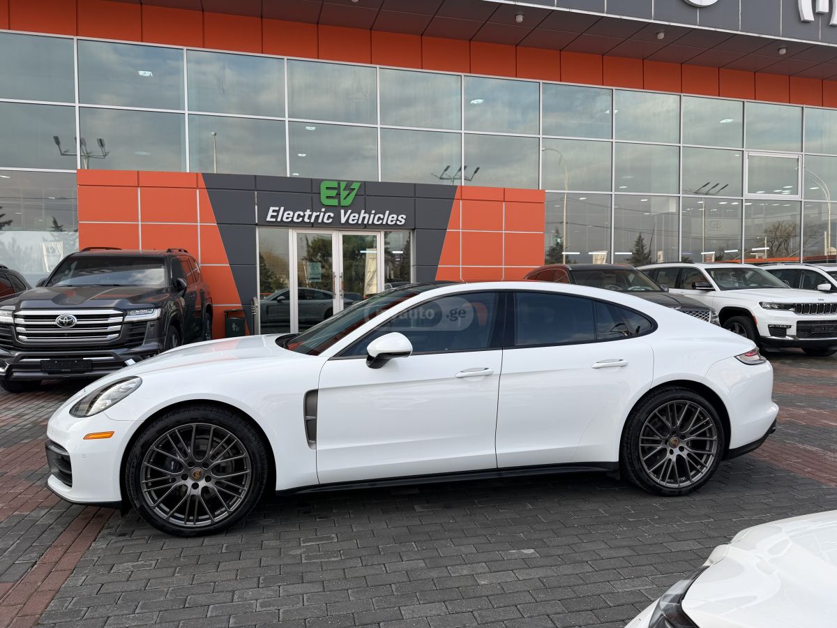 Porsche Panamera 2022 — photo 2
