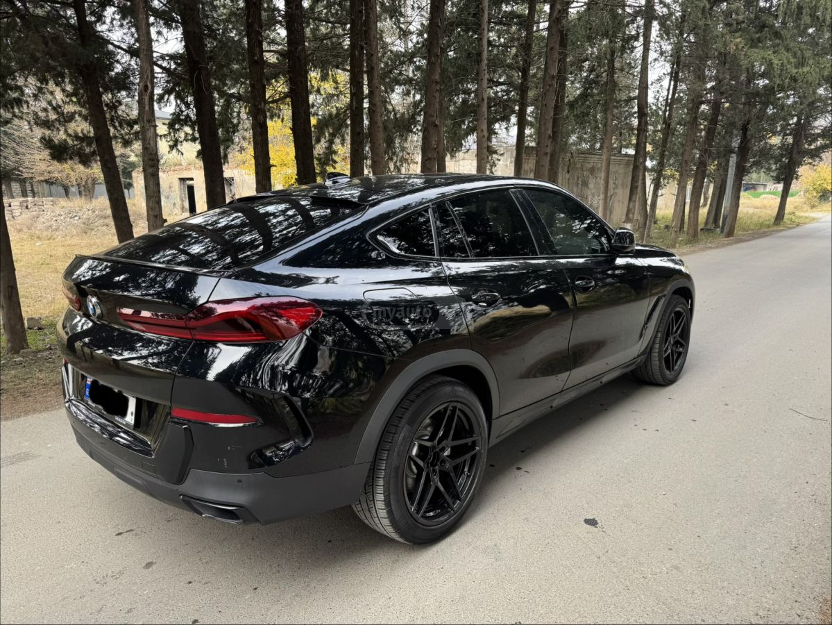 BMW X6 2021 — photo 2