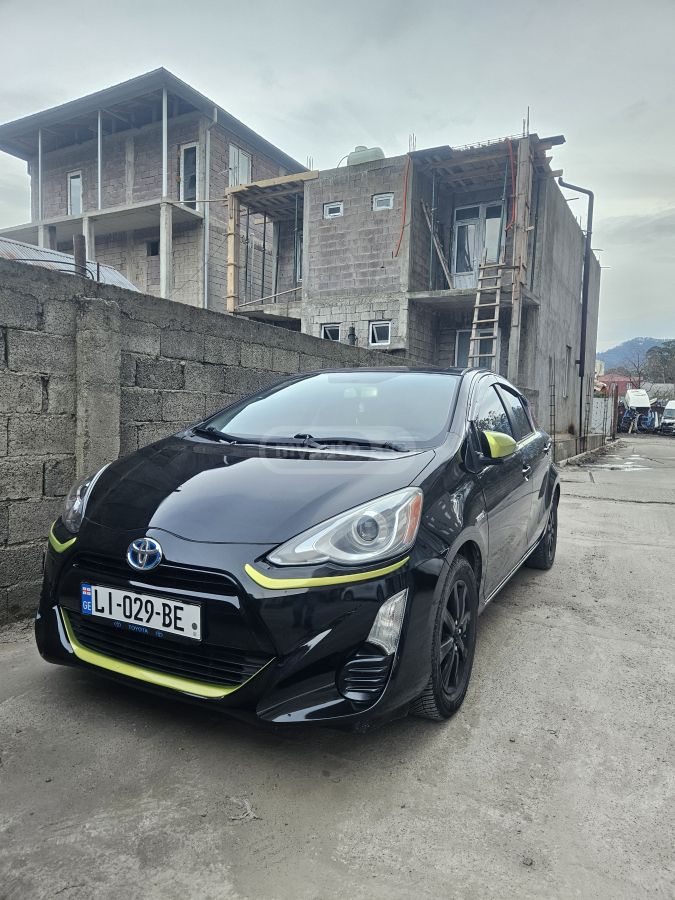 Toyota Prius C