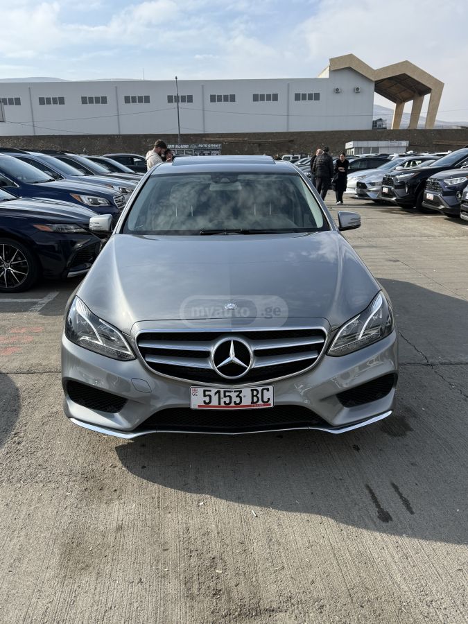Mercedes-Benz E 350 2015 — photo 2