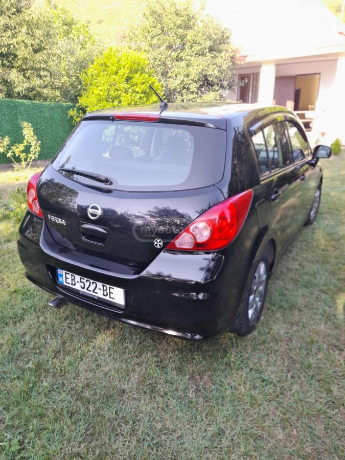 Nissan Versa 2008 — photo 2