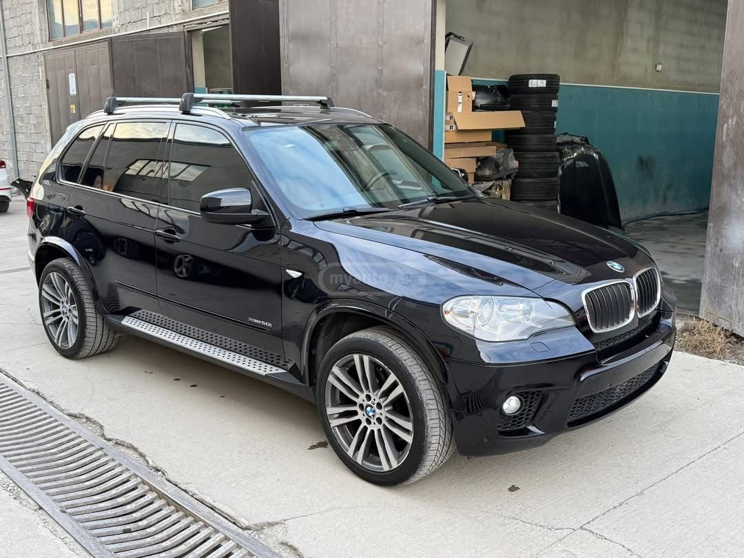 BMW X5 2013 — photo 2