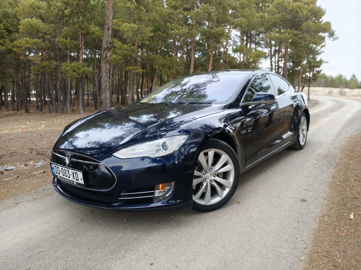 Tesla Model S 2014 — photo 2