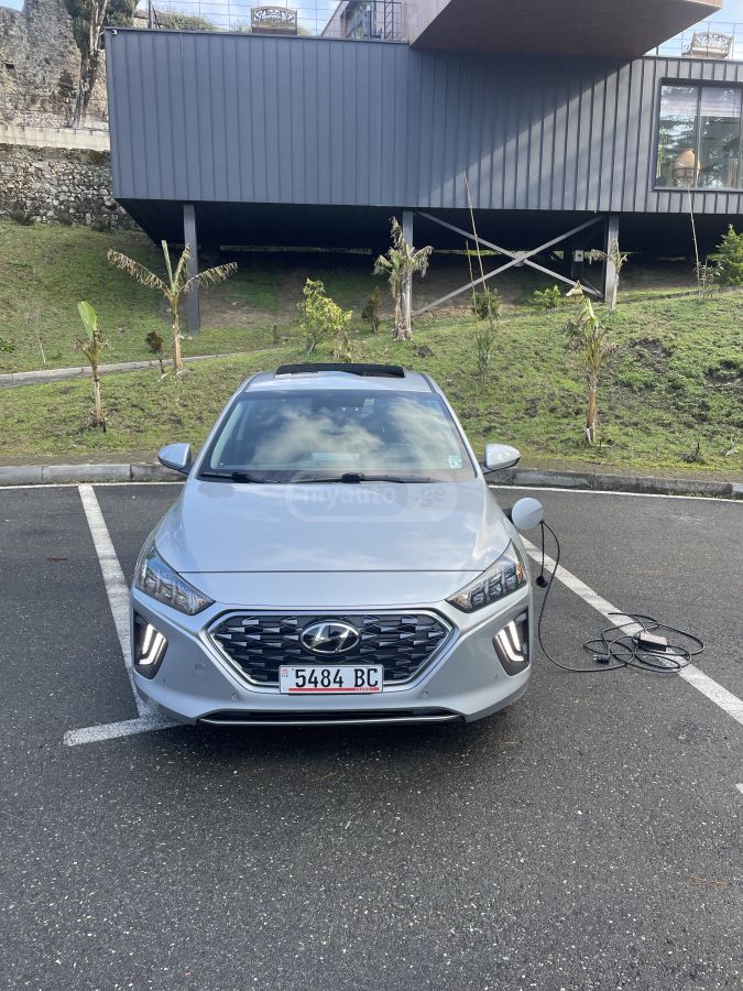Hyundai Ioniq