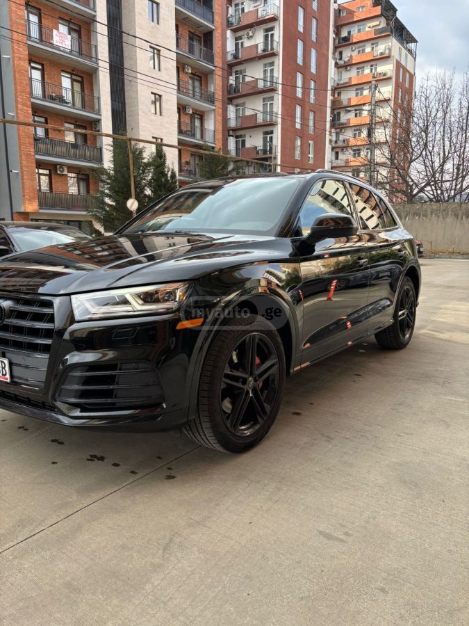 Audi SQ5 2020 — photo 2