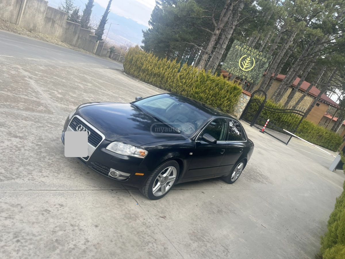 Audi A4 2005 — photo 2