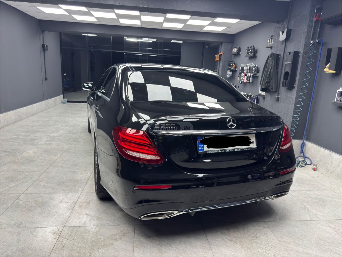 Mercedes-Benz E 250 2018 — photo 2