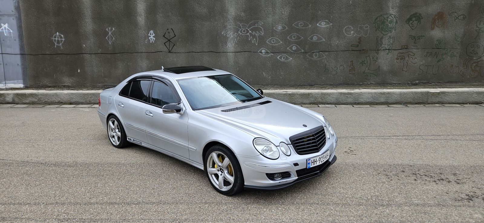 Mercedes-Benz E 350 2007 — photo 2