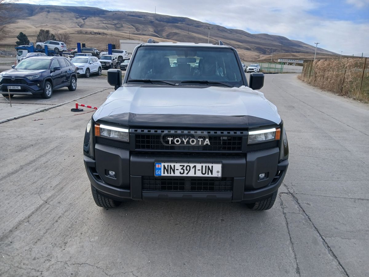 Toyota Land Cruiser Prado 2025 — photo 2