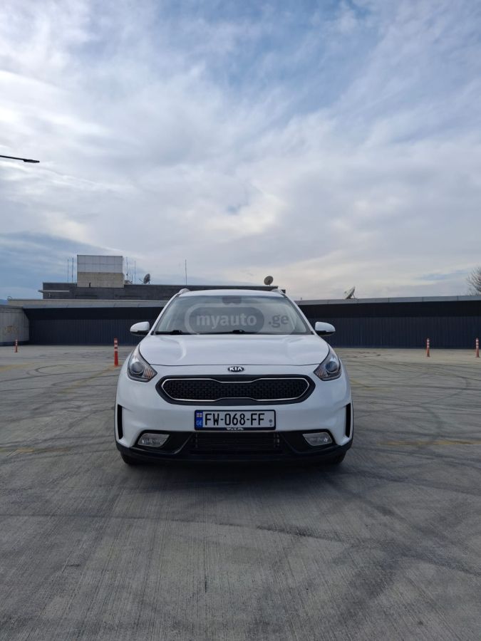 Kia Niro 2019 — photo 2