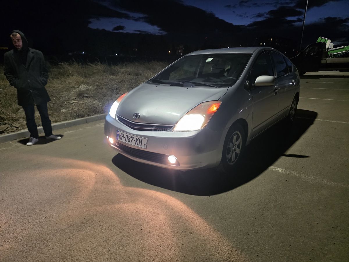 Toyota Prius 2005 — photo 2