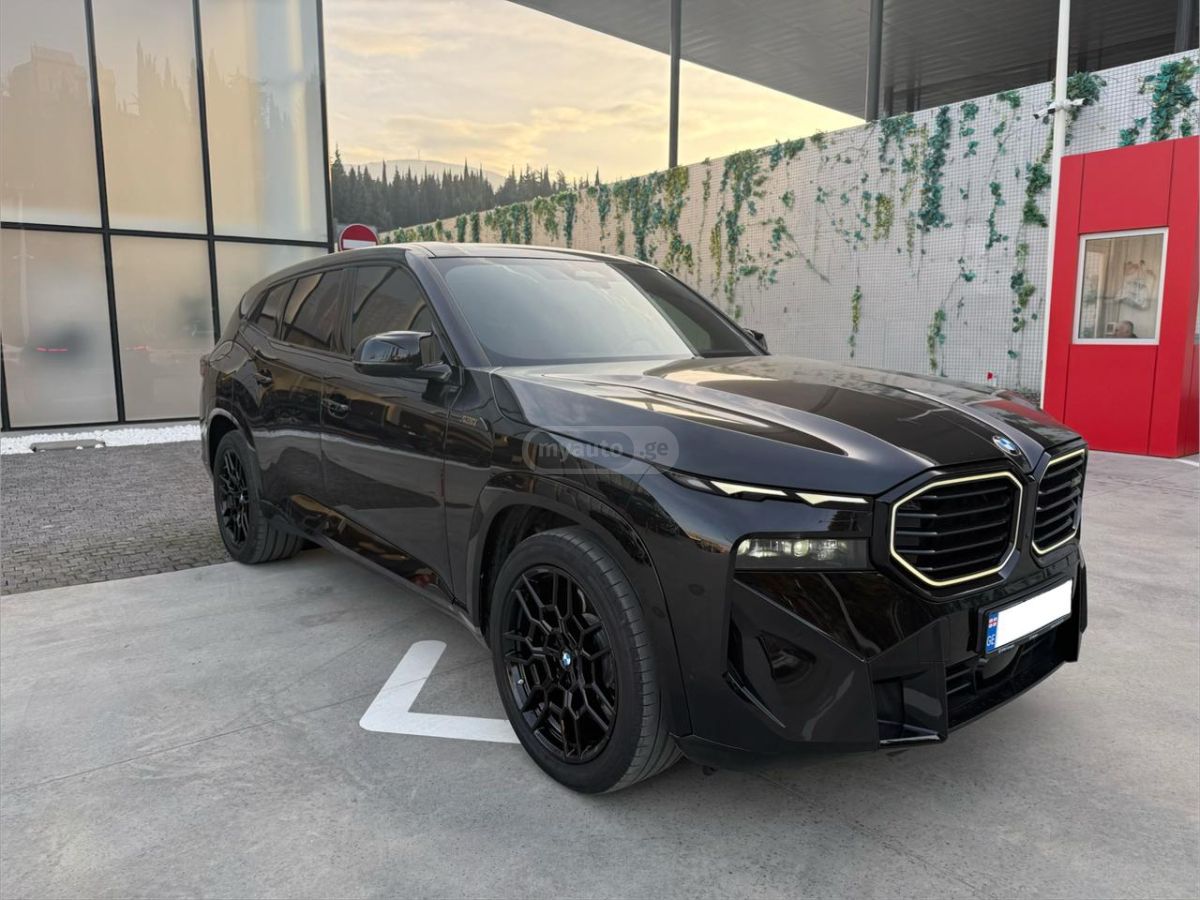 BMW XM 2023 — photo 2