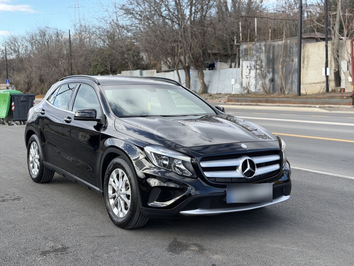 Mercedes-Benz GLA 200 2014 — photo 2