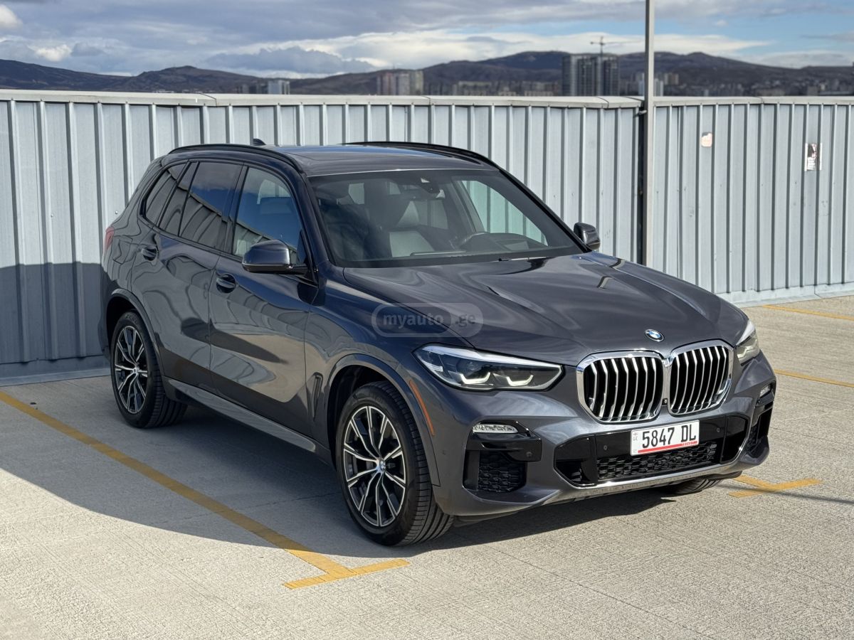 BMW X5 2019 — photo 2