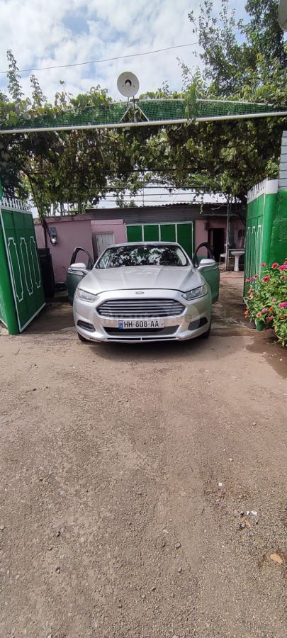 Ford Fusion 2013 — photo 2