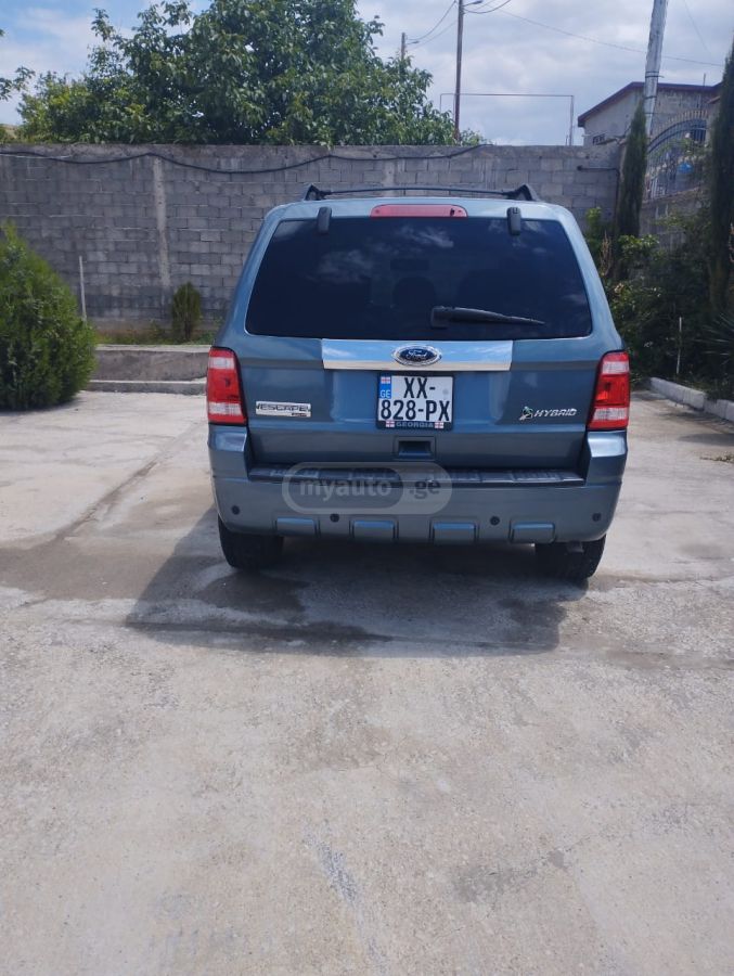 Ford Explorer 2010 — photo 2